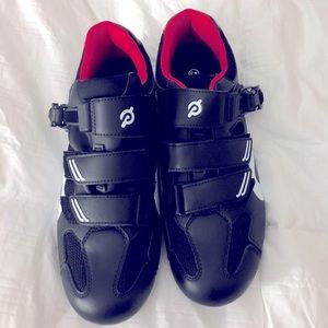 EUC Men’s Peloton spin shoes sz 43.